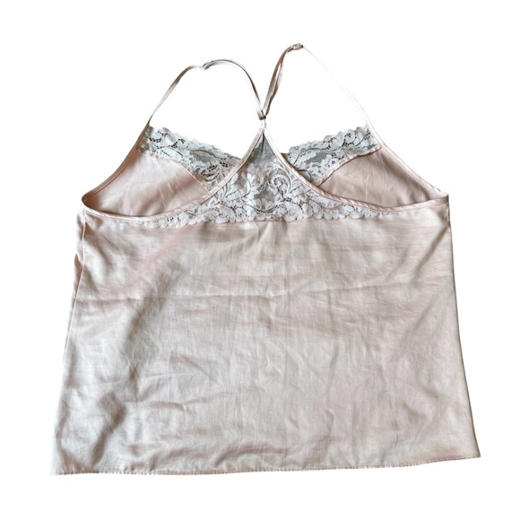 ✨ Pink Satin Lace Cami ✨ - Picture 3 of 6